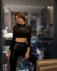 Hilal Altinbilek - Free pics, galleries & more at Babepedia