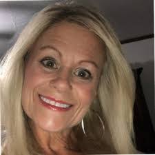 Amanda Morvant's Instagram, Twitter & Facebook