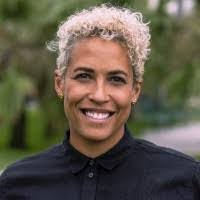 Jessica Hollins's Instagram, Twitter & Facebook