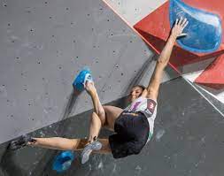 Jun 23, 2021 · pilz fehlt wegen verletzung während schubert von einem bisherigen superjahr ohne beschwerden und selbst kleine wehwehchen berichtete, muss jessica pilz die heimbewerbe auslassen. Pilz Prevails In Bouldering Final At Ifsc International Climbing Series In Guangzhou