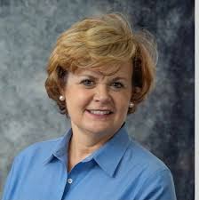 Who can power wash the front exterior and steps of a small ranch in Mid  Cape area?