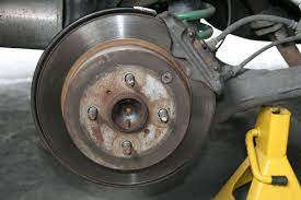 Alternatively, you can use isopropyl alcohol and a small rag to clean the disc rotors. How To Fix Noisy Brakes 8 Steps With Pictures Wikihow