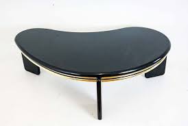 Post Modern Kidney Shaped Low Coffee Table In Black Gold Lacquer Vinterior