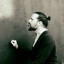 Lauren leert jonathan op het schoolbal kennen en de vonk slaat al snel over. Dirk Bracke Standaard Uitgeverijstandaard Uitgeverij