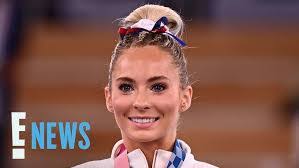 Eva Coronado's Instagram, Twitter & Facebook