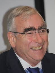 Unser sohn ist auch hier, unsere tochter im moment auch. Theo Waigel Wikipedia