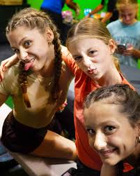 🕹️ Think you have what it takes to beat the high score? 🎯 What's your  go-to arcade game when you hit the game floor? Drop your fave in the  comments! 👇 🎮