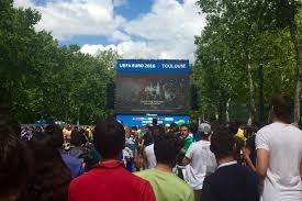 Les supporters bleus présents dans la fan zone parisienne ont laissé éclater leur joie ce dimanche lors de la victoire face à l'irlande. Euro 2016 Trois Matches Et Des Horaires Etendus A La Fan Zone De Toulouse Dimanche Actu Toulouse