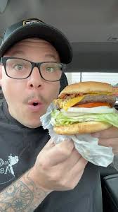 Local Food Reviews! J Burger N Wings, Muskegon, Michigan. #foodreview  #supportlocal #localbusiness #eatingfood