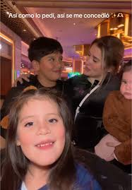 Se me hizo un nudito en el corazón 🫶🏻 😭😭😭🙌🏻 #tía #reencuentro  #traveltiktok #viajesporelmundo #fypシ゚viral🖤tiktok☆♡🦋 #sobrino  #asisemeconcedio #familia