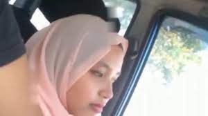 Bokep jilbab dalam mobil