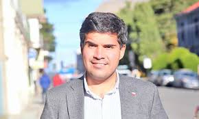 Ministro de bienes nacionales trabajando por un chile más justo y libre. Ministro De Bienes Nacionales Entrego 24 Caminos A La Municipalidad De Punta Arenas La Prensa Austral