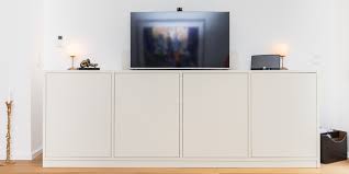 Die perfekte ergänzung für ihr persönliches sideboard nach maß. Tv Lifts For Perfectly Integrated Home Cinema From Pickawood