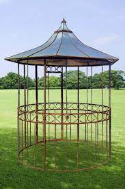 You can also add features such as shrubs or plants. Antik Vogel Voliere Fur Den Garten