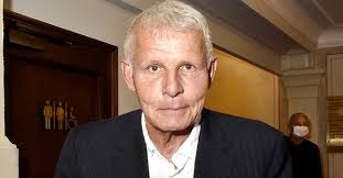 Le journaliste porte plainte contre florence porcel pour dénonciation calomnieuse. Patrick Poivre D Arvor Porte Plainte Contre Son Accusatrice Florence Porcel