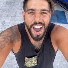 I am looking for a Wrangler JK Dana 30 front diff centre or complete Dana  30 or Dana 44 front diff for JK.