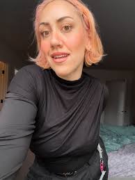 E L L E L O W E (@helloellelowe) • Instagram photos and videos