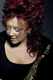 Lisa Tulk's Instagram, Twitter & Facebook