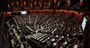 La legge zan propone di inserire l'orientamento sessuale e l'identità di genere all'interno dell'attuale impianto giuridico in materia di reati e discorsi d'odio, intervenendo sul codice penale. Ddl Zan Prima Le Persone