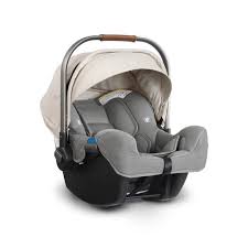Jun 27, 2017 · puente says her preferred carrying method includes looping your arm through the handle and then twisting your wrist and grabbing onto the side of the car seat. Nuna Pipa Infant Car Seat Safe Stylish Flame Retardant Free