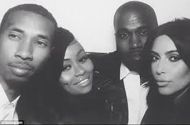 Black And White Photo Booth Kardashians Secret Behind Kardashians Selfies Is A High Tech Photo Booth Kim Kardashian And Kanye Kanye West Wedding Kim Kardashian Wedding