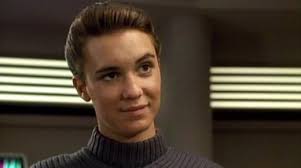 All these years and I'm just now noticing Wesley Crusher sitting next to  his mother 🤦‍♂️🤦‍♂️🤦‍♂️ In multiple shots too!!!
