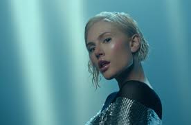 Τελικά, ο μεγάλος νικητής του «ελλάδα έχεις ταλέντο» ήταν η ομάδα «εν χορώ». 7 Pragmata Poy Den Gnwrizame Gia Thn Elena Tsagkrinoy