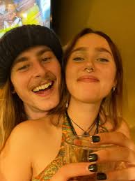 Hi everyone! Myself, Joe, and our friend Chloe are searching for a  2-bedroom house or apartment for rent around Sydney, ideally close to a  train station. We're all clean, tidy, respectful, and