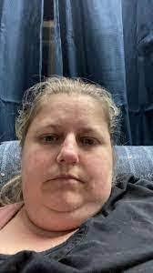 Carrie Lemons's Instagram, Twitter & Facebook