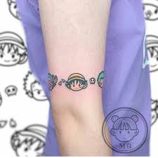 Many cultures have long histories of tattoo art but in european culture, the seafaring lifestyle developed its own unique style of tattooing. Whoooo Kawaii Beautiful Luffy Zoro Chopper Artist Credit Blackflagtattoo Sakura Anime Animegir Mini Tattoos One Piece Tattoos Little Tattoos
