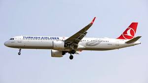 Ryanair hingegen nahm seine piloten in schutz, die beim landeanflug plötzlich unerwartet hohen rückenwind verzeichnet hätten. Absturz In Amsterdam Wie Sicher Ist Turkish Airlines Stern De