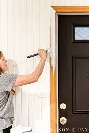 Today i would like to share with you and show you… how to paint a door. How To Paint Wood Trim Maison De Pax