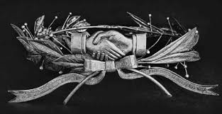 Antonio nariño de nombre completo original antonio amador josé de nariño y álvarez del casal fue un destacado dirigente político y militar colombiano que ostentaría una enorme presencia en las. Corona Colocada Sobre La Estatua De Antonio Narino Durante La Download Scientific Diagram