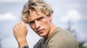 Christopher udskyder Europa-turné