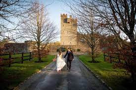 21 Fairy Tale Castle Wedding Venues In Ireland Weddingsonline Castle Wedding Venue Ireland Wedding Venues Castle Wedding