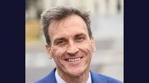 Bryan Lyman's Instagram, Twitter & Facebook