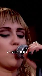 Miley Cyrus Breakout Concert 09 Columbia Sc