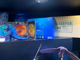 I had preordered it from ami ami and paid for it on friday, and this morning it arrived. The Articulation Series Ft S H Monsterarts On Twitter Tamashii Nations 2019 Box Art And Packaging For The Godzilla 2019 Poster Version The Last Photo Shows That The Figure Is Made Of Entirely Translucent