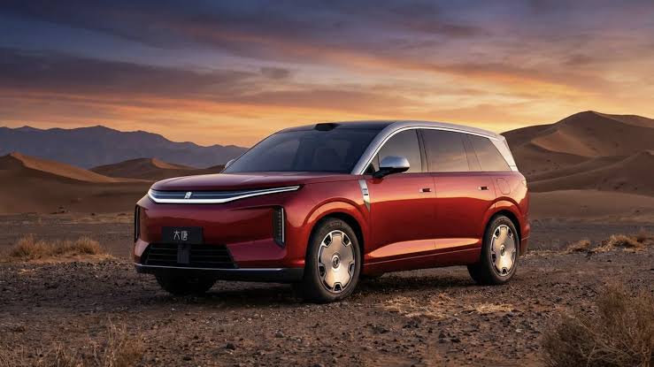 BYD reveals 7-seater electric SUV with 950km range