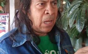 Juan Rock apoya a Morena sin declinar a su candidatura