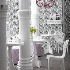 Isn T This Bent Wood Chair From Brocade Home Just Adorable I M Squeeing Over The High Gloss White Paint Job That Suit White Shabby Chic White Chair Wall Cubes