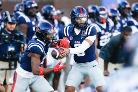 Chambliss, Lacy ready to go from billboards to the gridiron