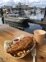 Red fish blue fish at pensacola beach is made with choice of grilled or blackened, a soft flour tortillas, stuffed with fresh local fish delivered daily with asian slaw, fresh fruit salsa and. Eating The Fish Tacos In The Rain Review Of Red Fish Blue Fish Victoria Canada Tripadvisor