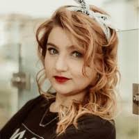 Ashley Seiber's Instagram, Twitter & Facebook