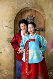 Indoor wedding photography church artisticweddingphotography foto perkawinan gaya pengantin gaun perkawinan / the family prepared for wedding with a lavish ceremony held in the throne hall of the istana nurul iman palace. Korean Bride And Groom In Traditional Costume Posing In Antique Stock Photo Picture And Royalty Free Image Image 93548954