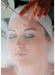 High Frequency Wand uses low level electric current to generate ozone which  kills acne causing bacteria. It also boosts circulation, reduces  inflammation, helps prevent breakouts, reduces appearance of scars and dark  spots