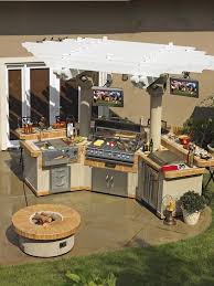 outdoor kitchens: gas grills, cook