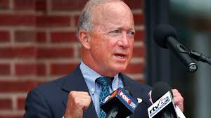 Mitch Daniels aides create PAC encouraging him to run for governor