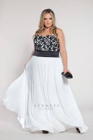 Black And White Evening Gowns Plus Size Stop Them In Their Tracks When You Don Our Untouchable Evening Gown This Gorgeous Straple With Images Evening Dresses Plus Size Plus Size Prom Dresses Plus Size Dresses