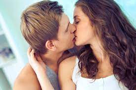 Few famous poets are joyce kilmer, emily watson, emily dickinson, christopher marlowe, richard hopper etc. 6 Places Men Like To Be Touched Matthew Coast